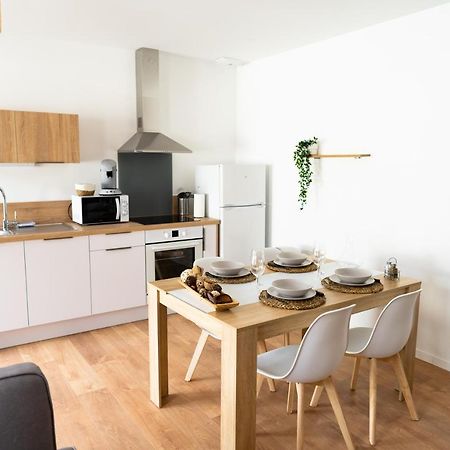 Spacieux Appartement Avec Parking Prive A ソミュール エクステリア 写真